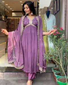 Chinon Silk Alia Cut Gown Set